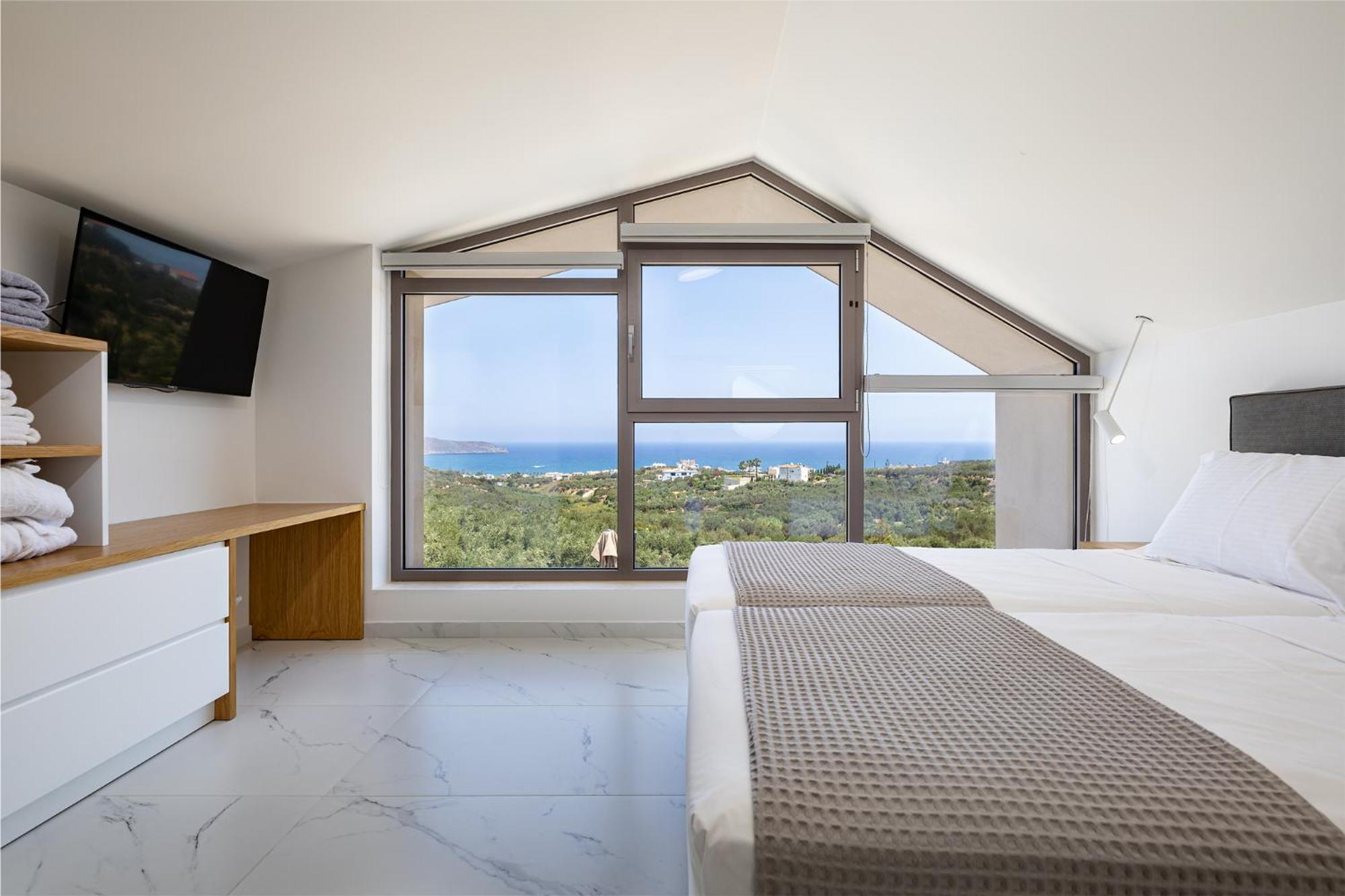 Theo Luxury * Agia Marina